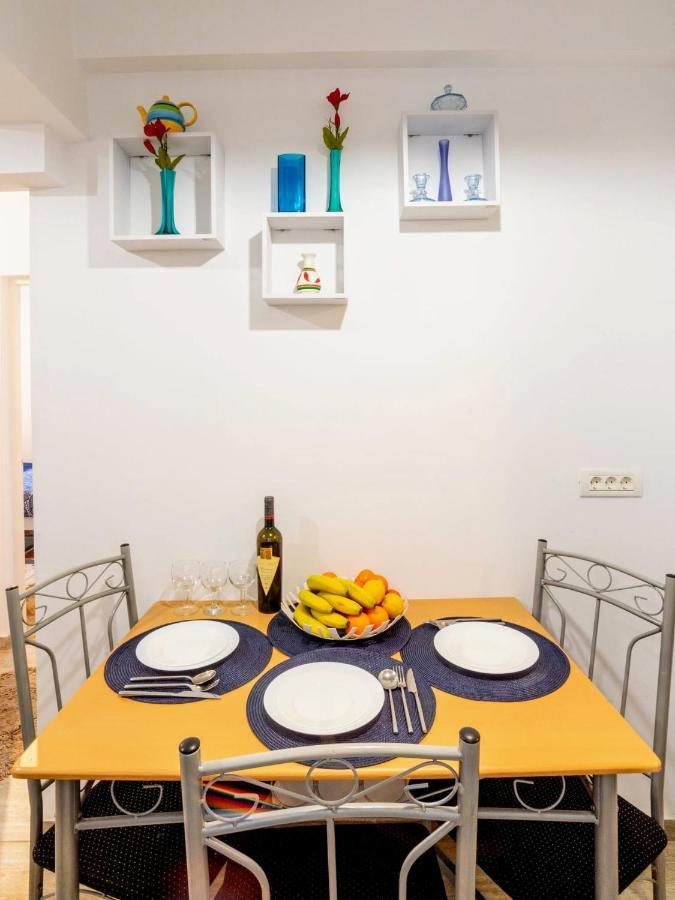 Central 1Br Apt Walk To Beach & Old Town Sol Констанца Екстериор снимка