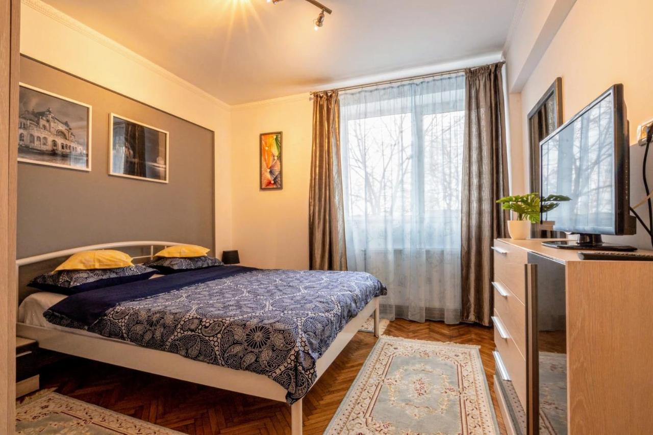 Central 1Br Apt Walk To Beach & Old Town Sol Констанца Екстериор снимка