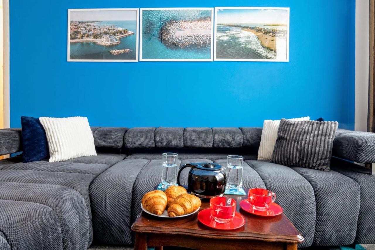 Central 1Br Apt Walk To Beach & Old Town Sol Констанца Екстериор снимка